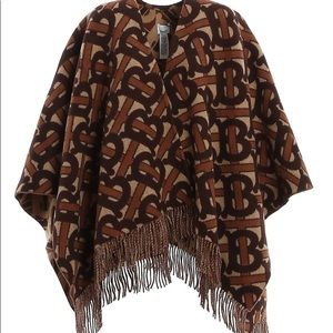 ONE JOUR ONLY💥💥💥💥💥💥BURBERRY BRANDED PONCHO BROWN
